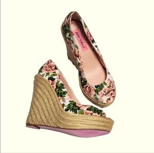 Betsey Johnson Valll Floral Platform Espadrille Wedge Sandals Pink/Green 7.5